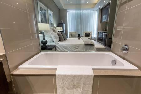 Sandton Skye Apartment جوهانسبورغ المظهر الخارجي الصورة