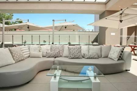 Sandton Skye Apartment جوهانسبورغ المظهر الخارجي الصورة